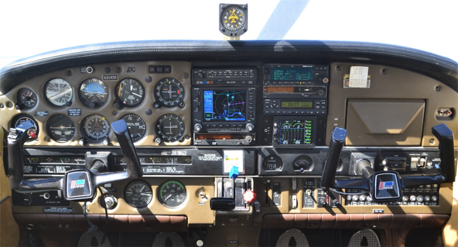 1979 Piper Cherokee 6 300