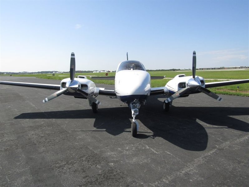 2004 Beechcraft Baron 58 Aircraft