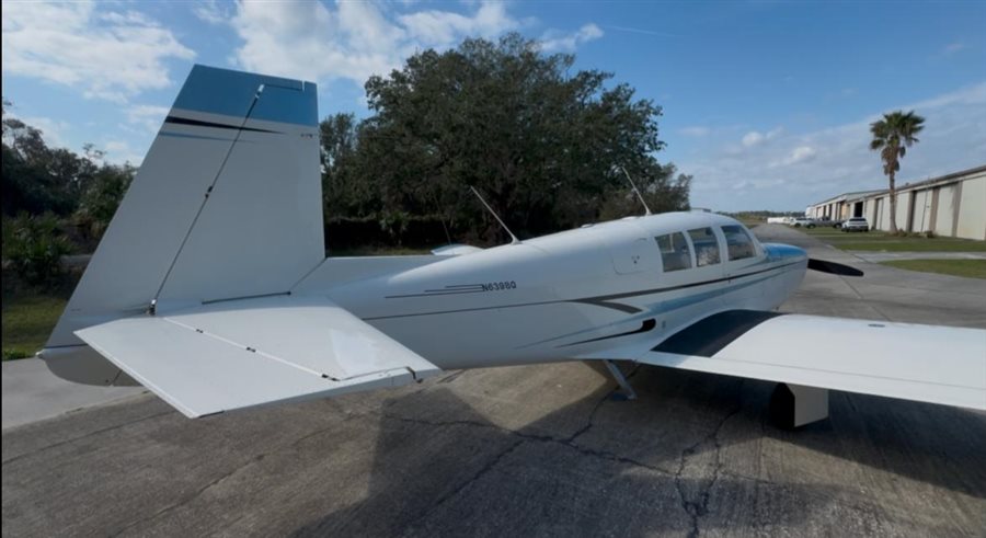 1967 Mooney M20F Aircraft