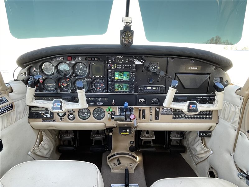 1977 Piper Lance Aircraft