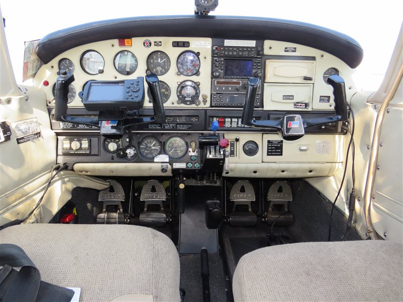 1975 Piper Arrow II PA28R-200