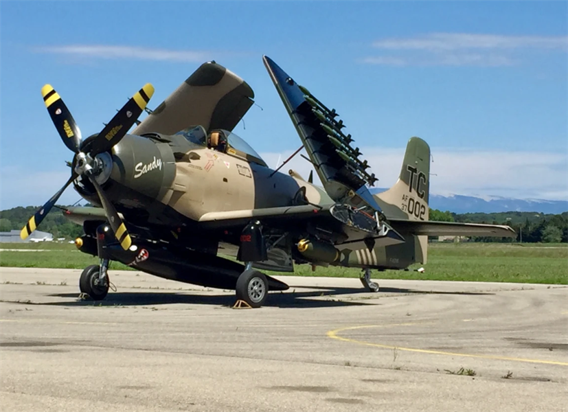 1951 Douglas Skyraider AD-4