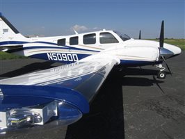 2004 Beechcraft Baron 58 Aircraft